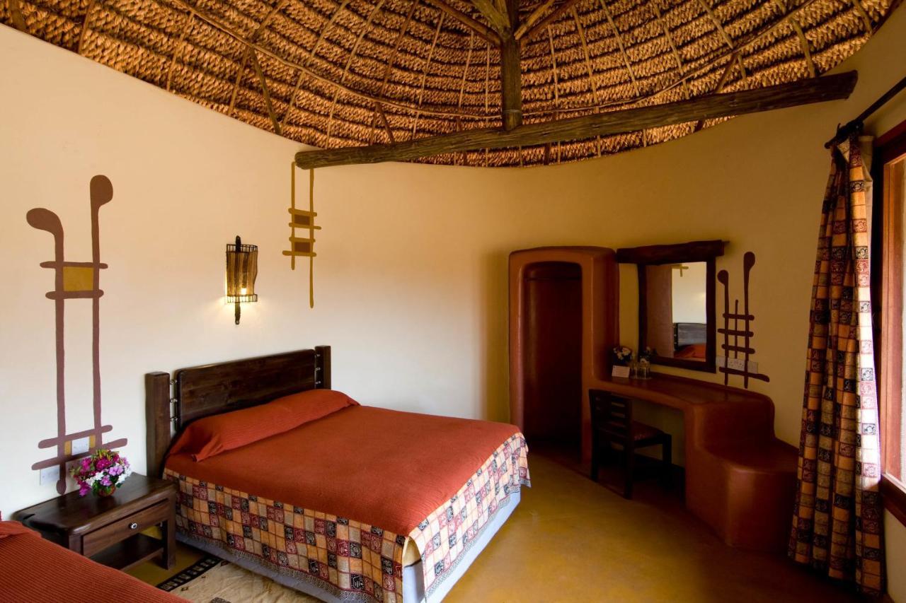 Samburu Sopa Lodge Archers Post Екстериор снимка