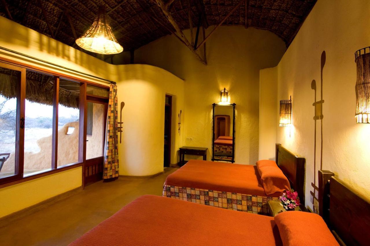 Samburu Sopa Lodge Archers Post Екстериор снимка