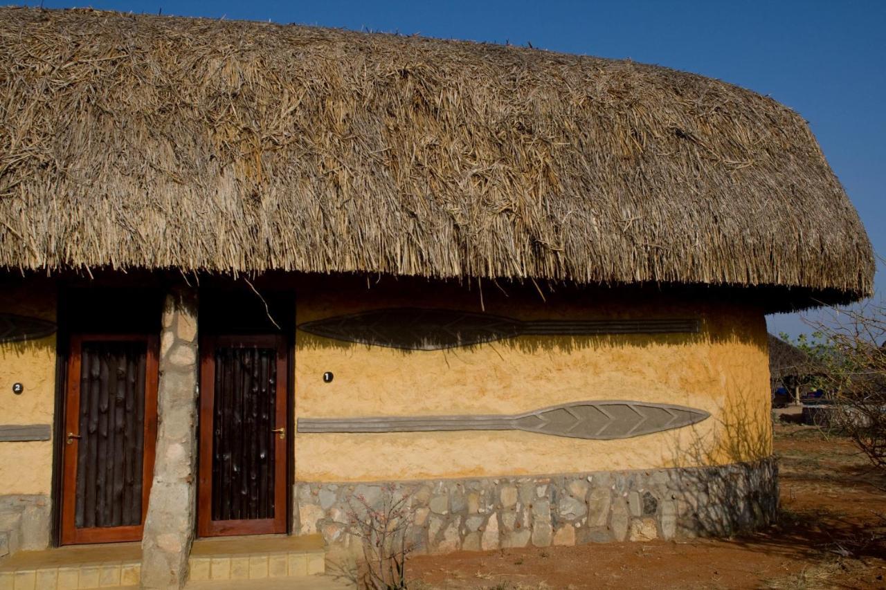 Samburu Sopa Lodge Archers Post Екстериор снимка